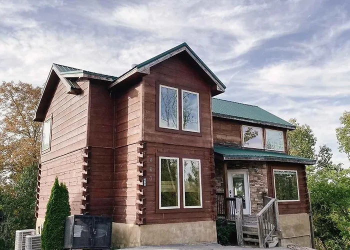 Comfy Retreat Wprivate Pool, Hot Tub, Game Room